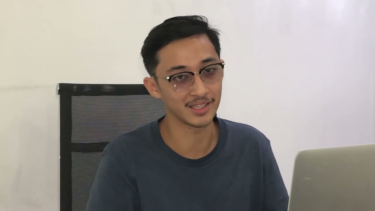 UX Designer reacts to Tiktok Videos