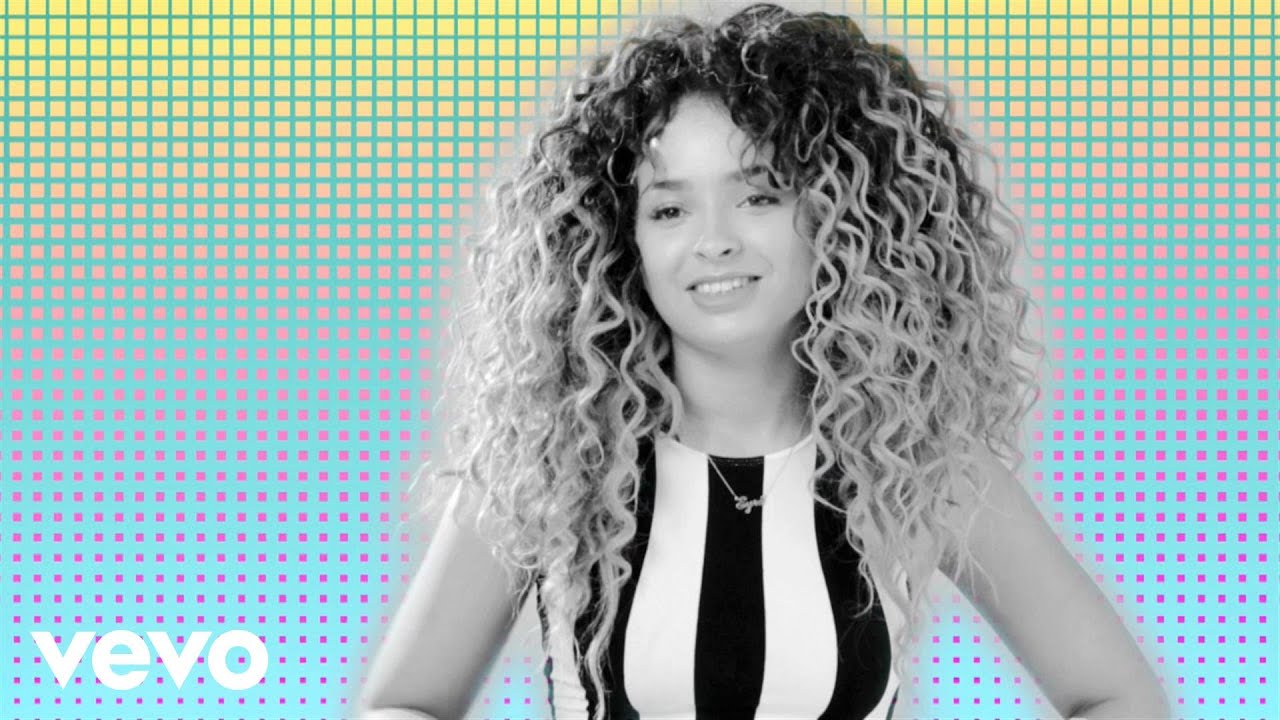 Ella Eyre - The World According To… (VEVO LIFT UK)