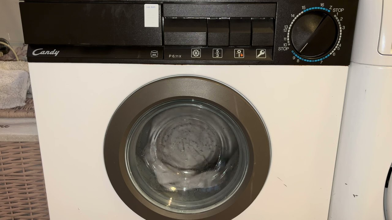 Lavatrice candy P6.11x programma ammorbidente e centrifuga finale