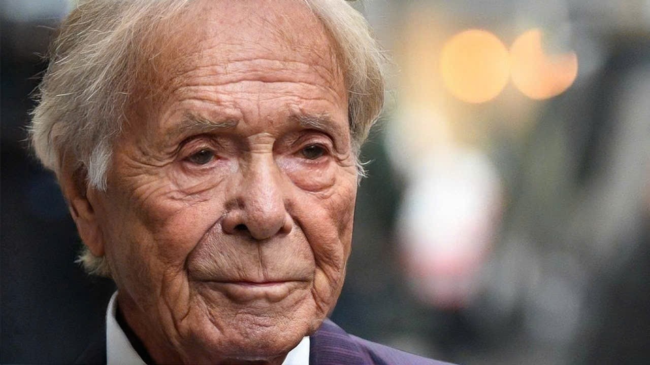Cliff Richard Lived A Double Life For 30 Years, And No One Knew&mdash;Until Now