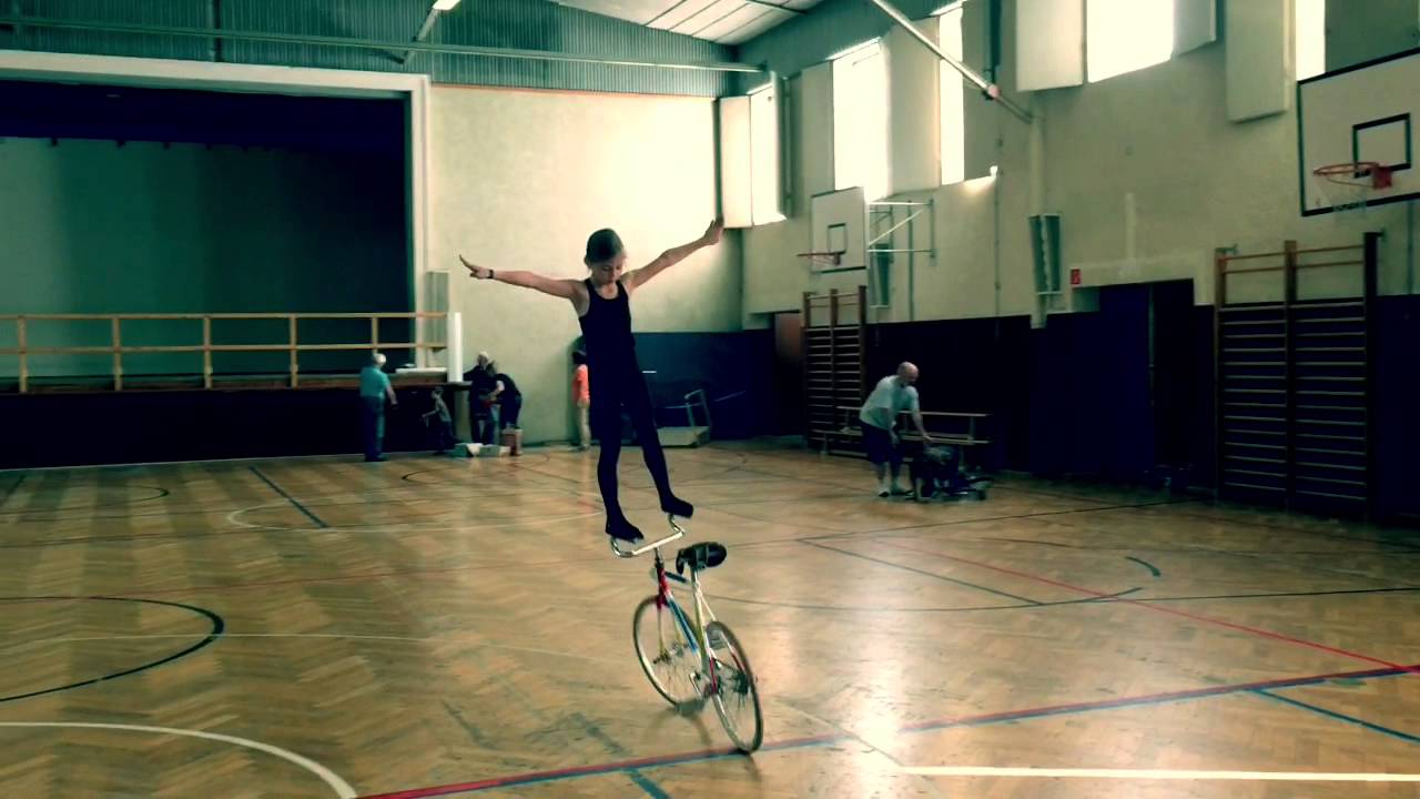 Artistic cycling
