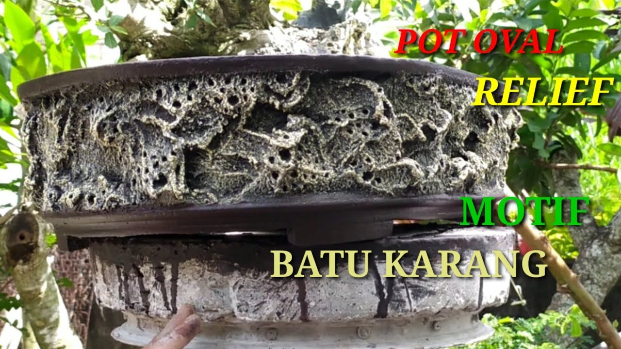 pot oval bermotif relief... dari proses bikin sampai pengecatan...