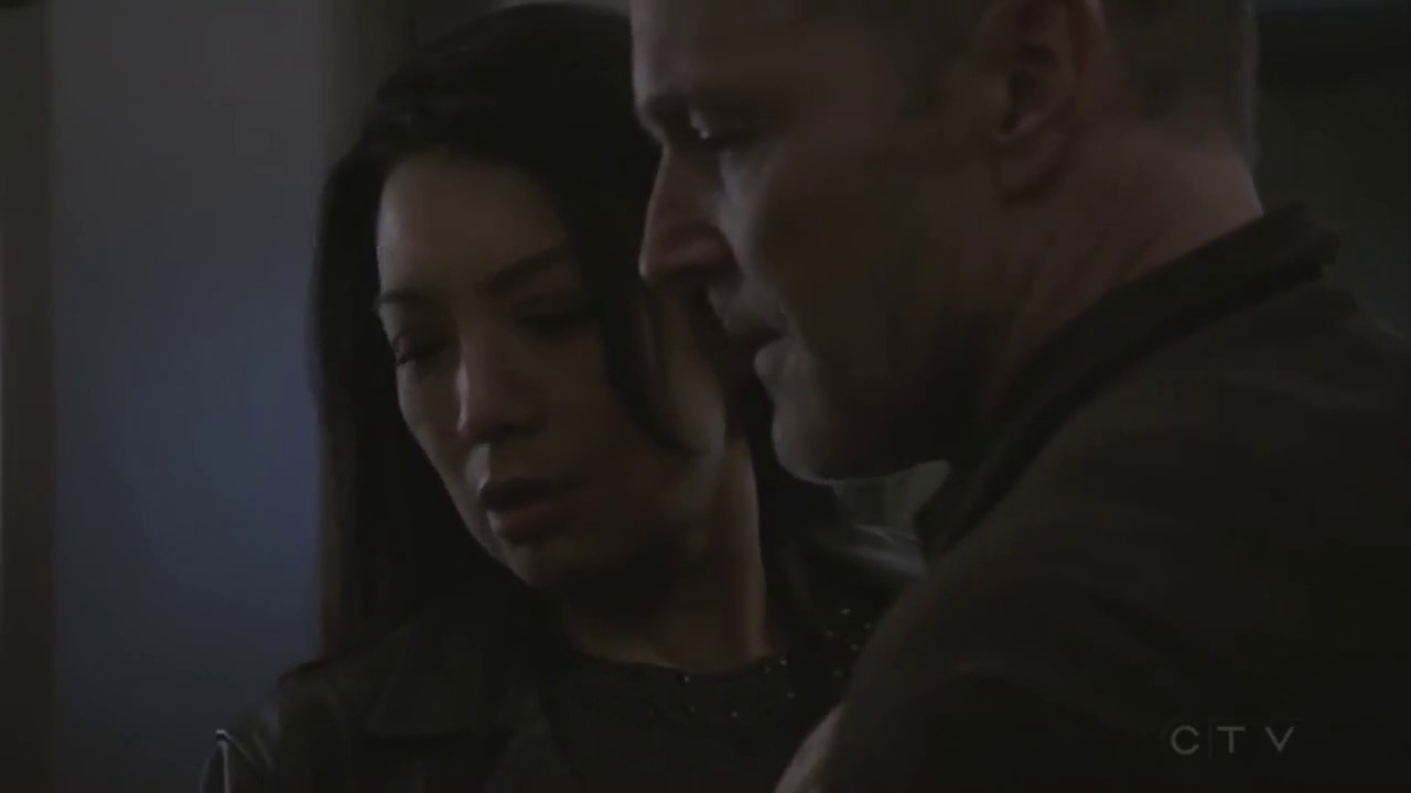Coulson Kisses May - Agents of S.H.I.E.L.D.