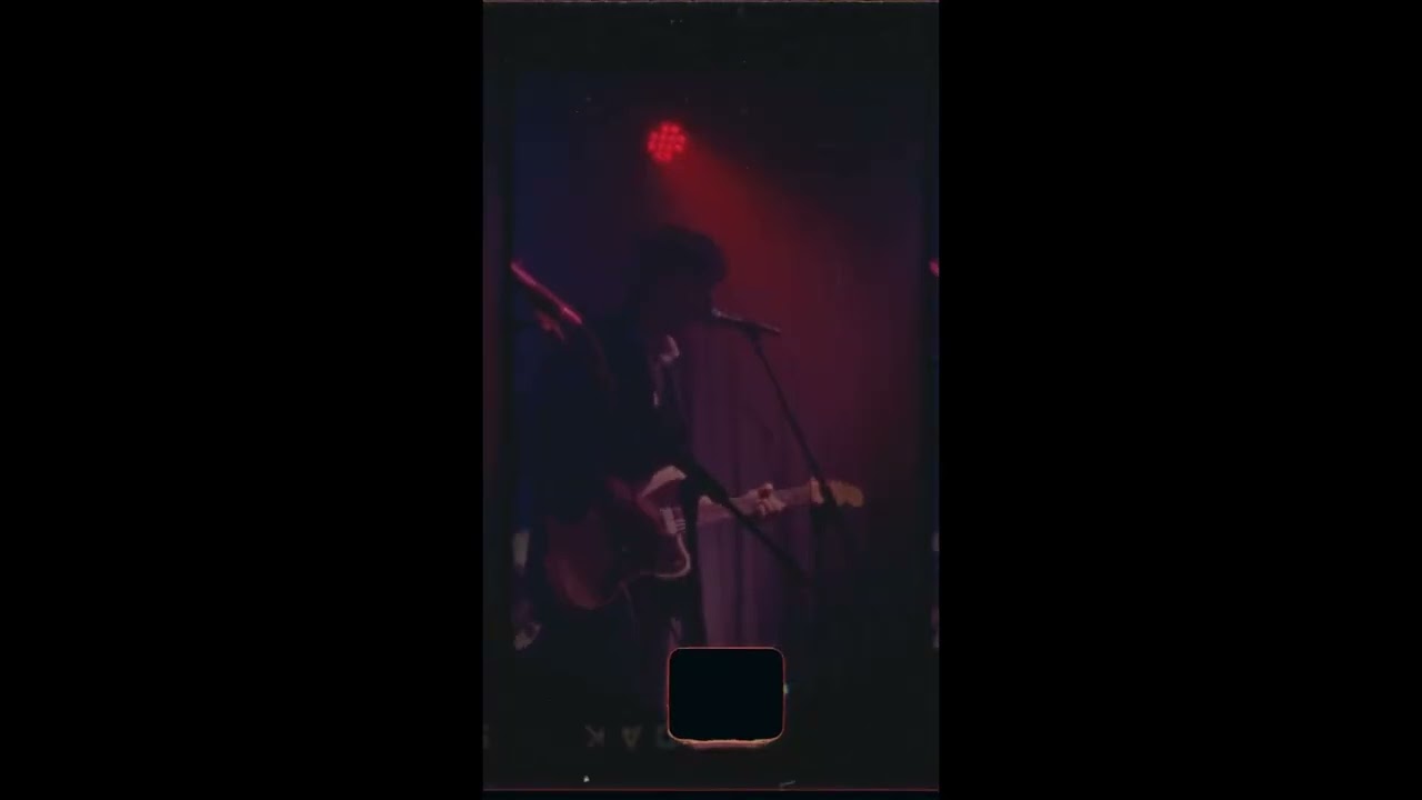 Kitschen Boy  - Skyline (Official Visualiser)
