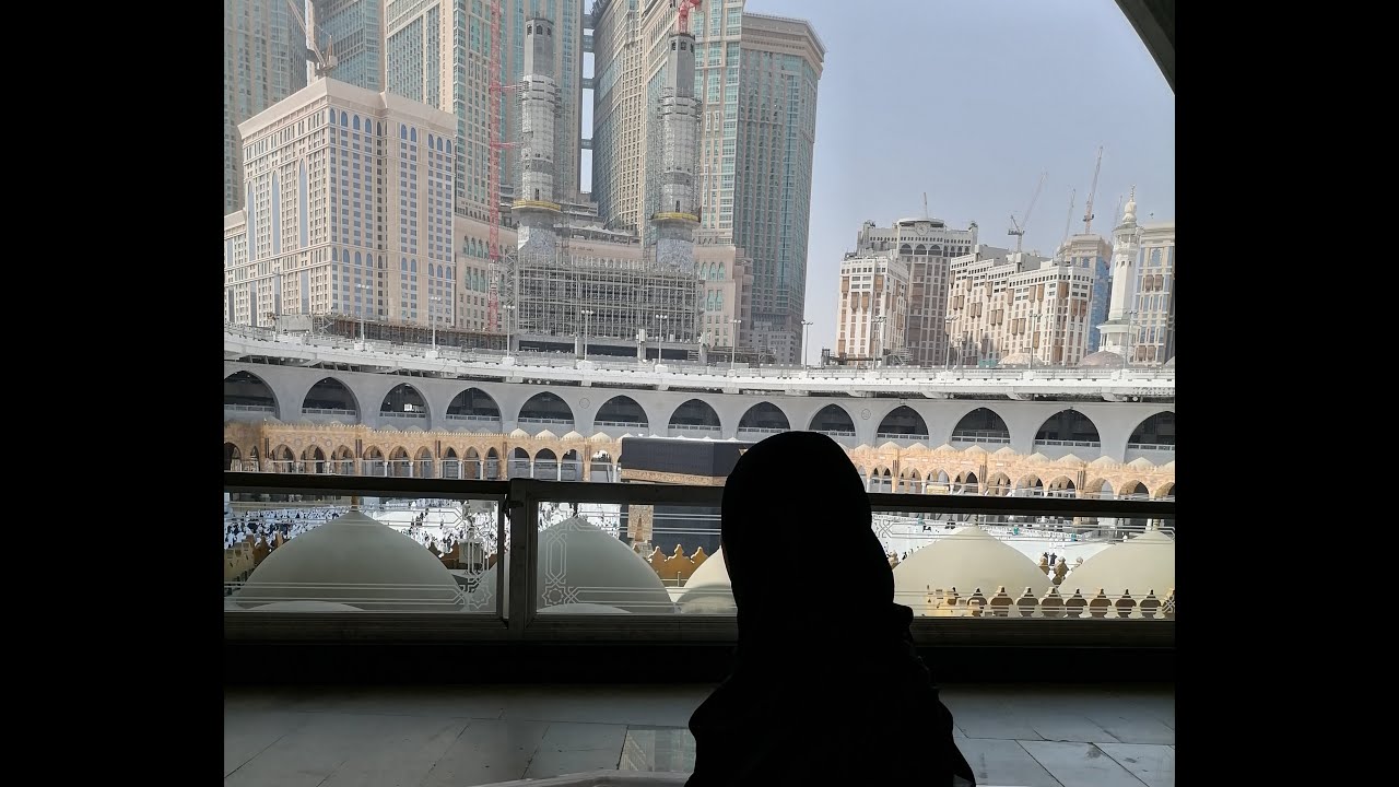 لما بقينا ف الحرم كل اللي من حاجه اتحرم دعا لربه وكلمه🤲♥️اللهم مكه مرارا و تكرارا