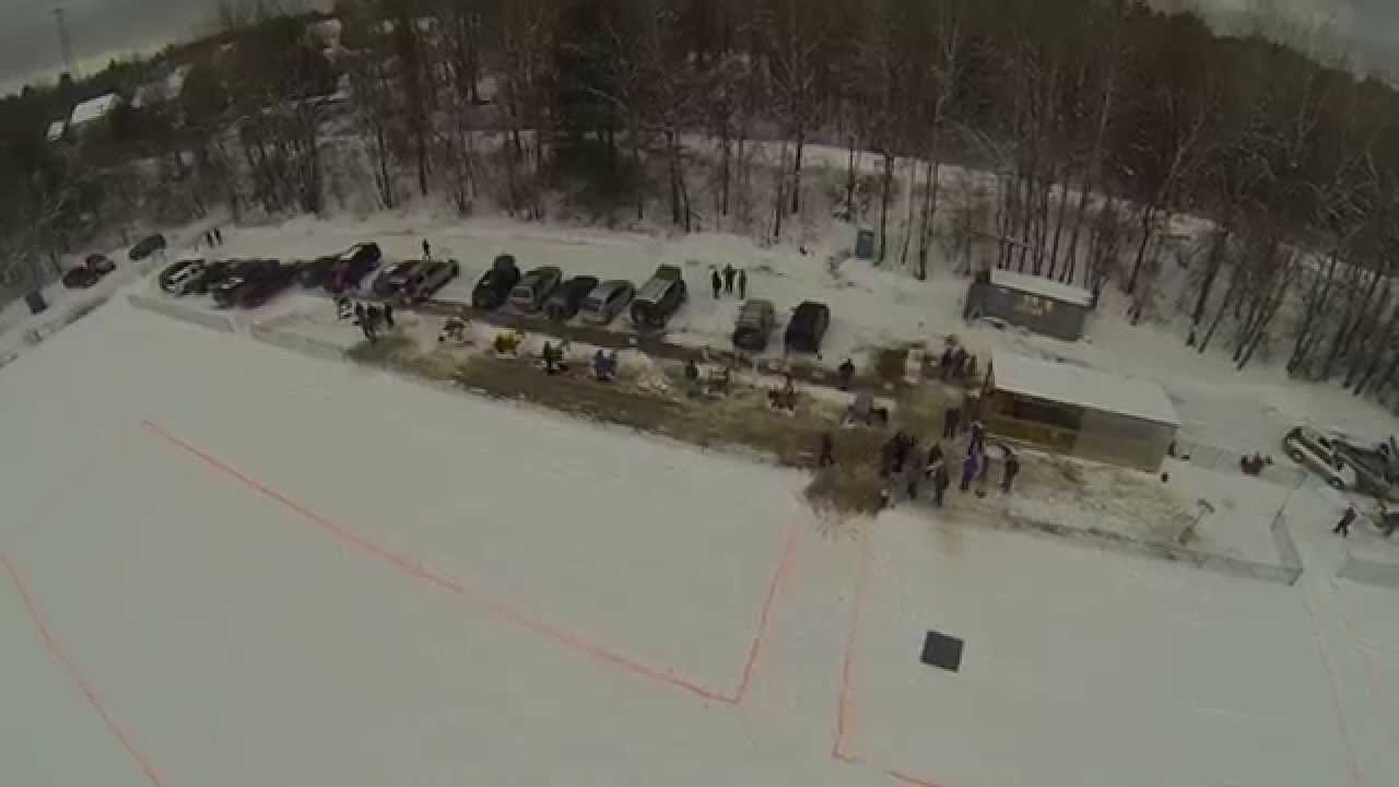 Overhead shot of the flyers at the Frozen Fingers Fun Fly 2015