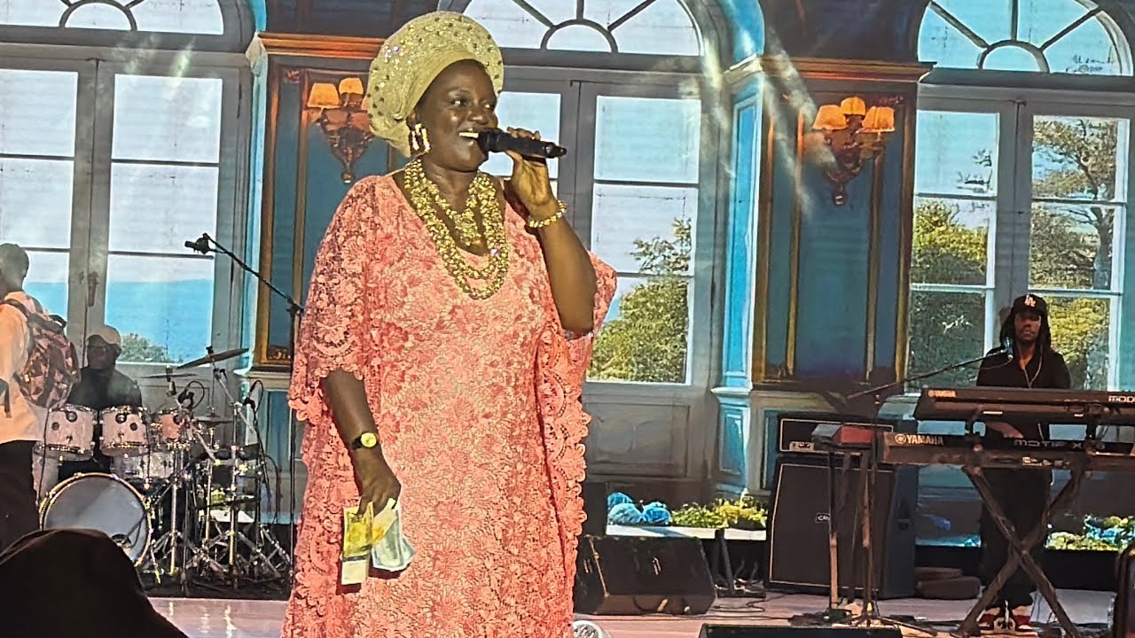 Omubenjja Mariam Ndagire akyamudde abadigize mu concert ya Geosteady ku Sheraton Gardens 