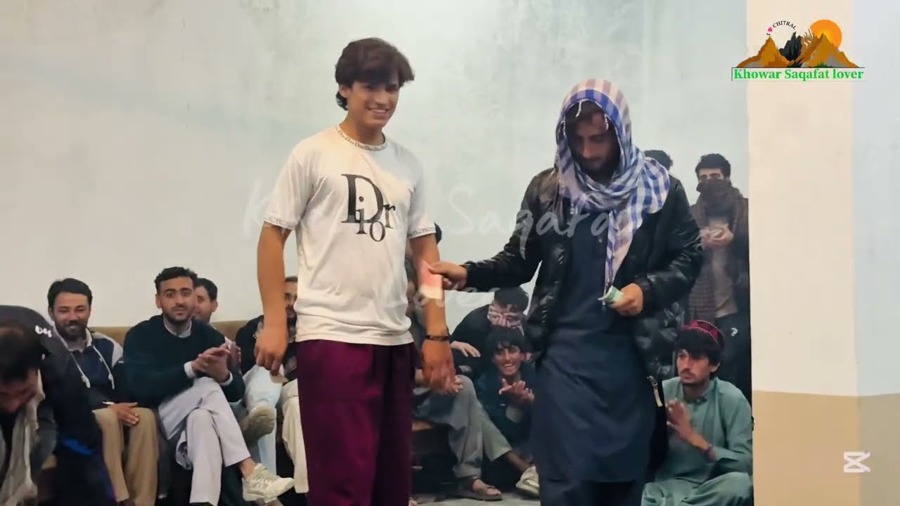 Garum dhola ishtok || Dance Faham Dolphin || new chitrali dhola damama ishtok Gurzain Hotel ||