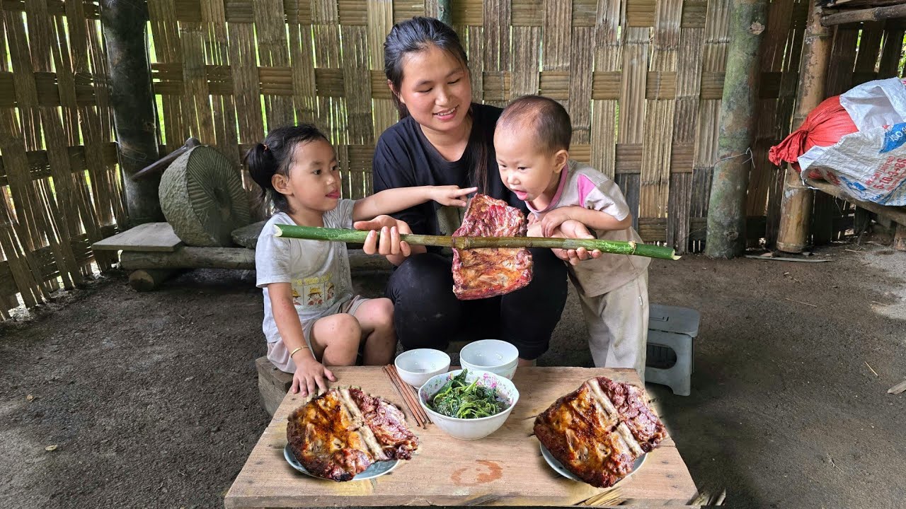 Grind corn into flour to feed baby chickens - Grilling giant pork ribs for kids to eat