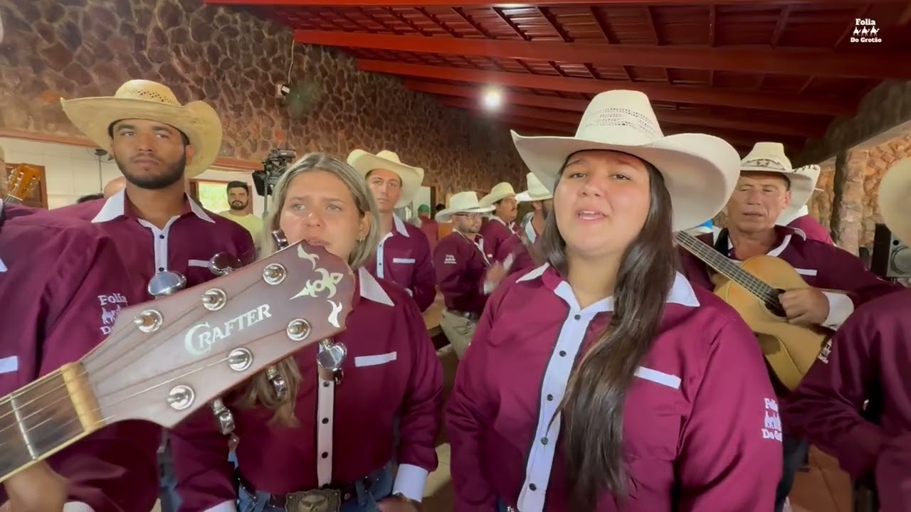 CANTORIA EM AGRADECIMENTO AO ALMOÇO DA SAÍDA DA FOLIA DE REIS 