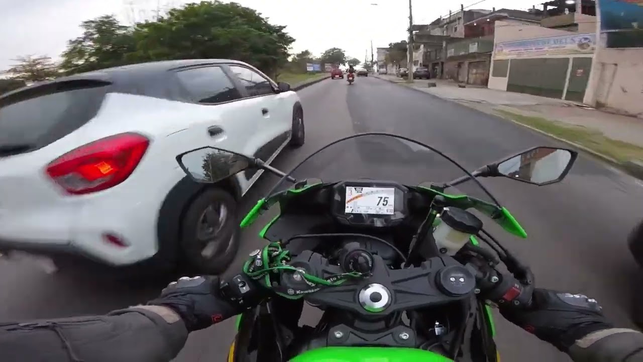 Segundo dia - Indo para o trabalho de Kawasaki Ninja ZX-6R 636 - 2025