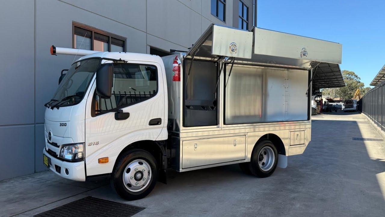 Lovett Construction Reviews Their New Service Body Truck | Built by Enviroline