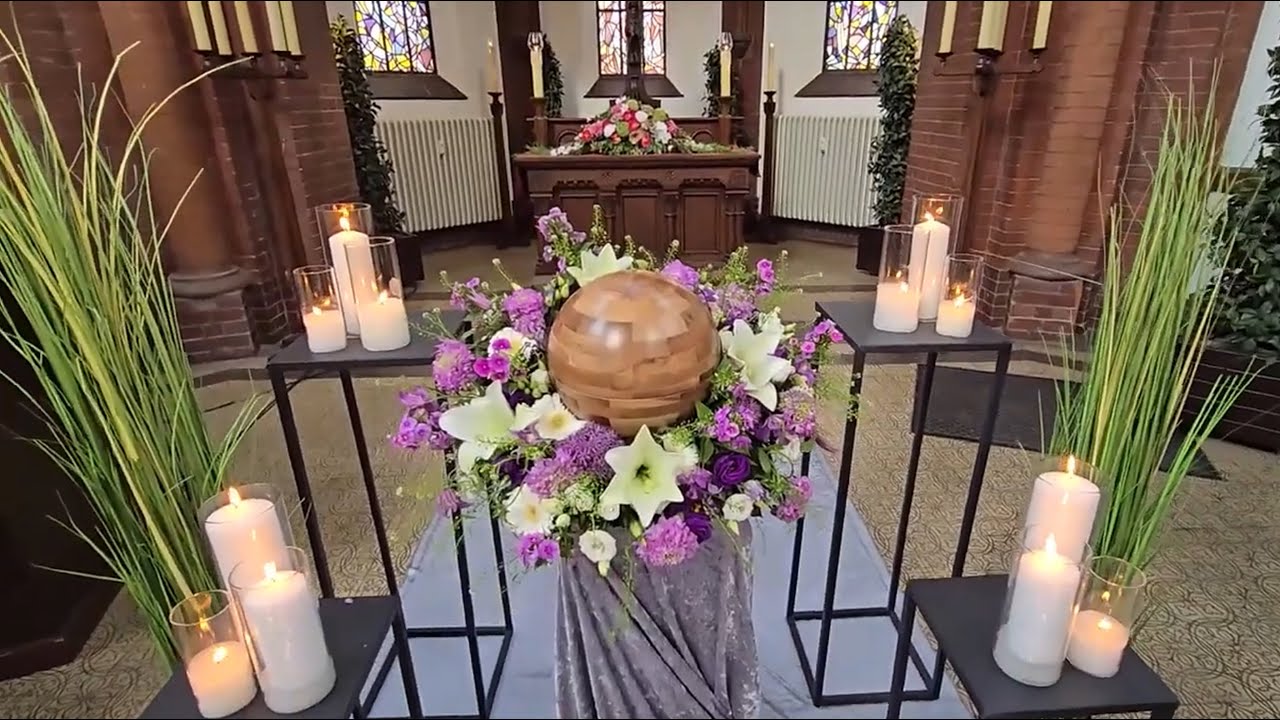 Trauerfeier und Urnenbeisetzung im Stadtfriedhof Stöcken || Germany || Cuộc sống ở Đức