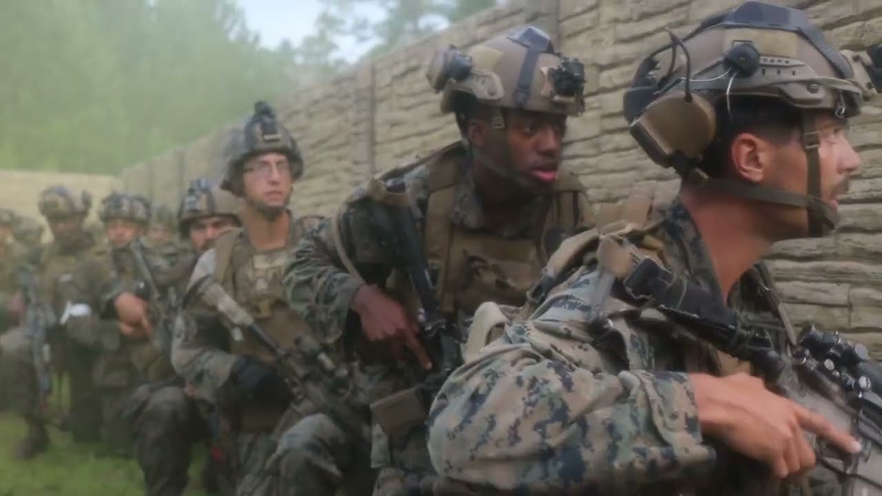 U.S. Marines of 1st Battalion, 6th Marines, 2d Marine Division (MCCRE)