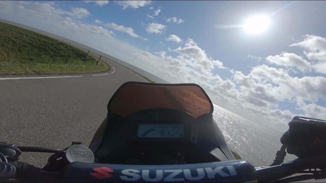 Suzuki XF650 Freewind with Dominator exhaust