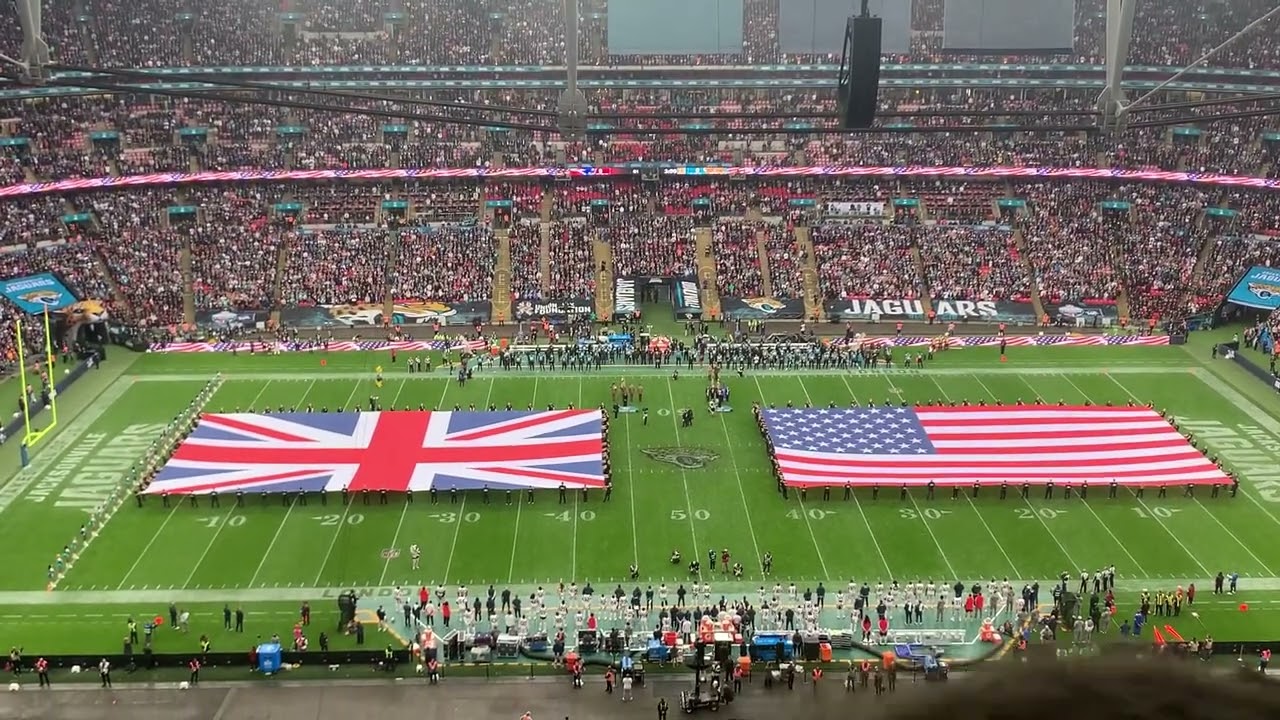 The National Anthems of the USA and UK sung by Robert Novoa and Naomi Simon @Wembley Stadium