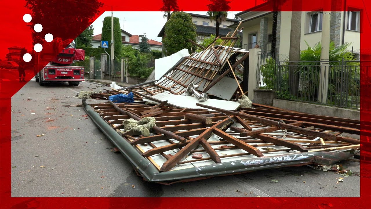 Tradate (Varese), forte maltempo colpisce il paese: coperture dei tetti volano in strada