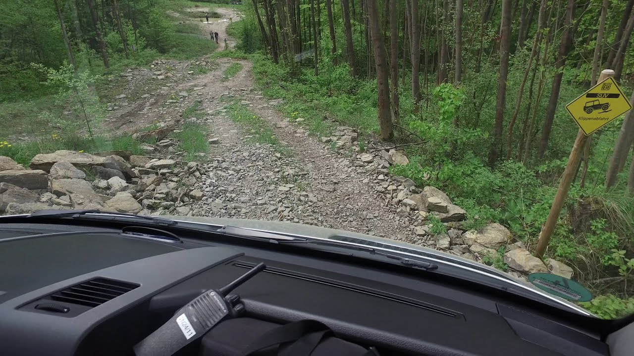 SYRO 4x4 Wahnsinn am Bilster- Berg mit Mercedes !!!