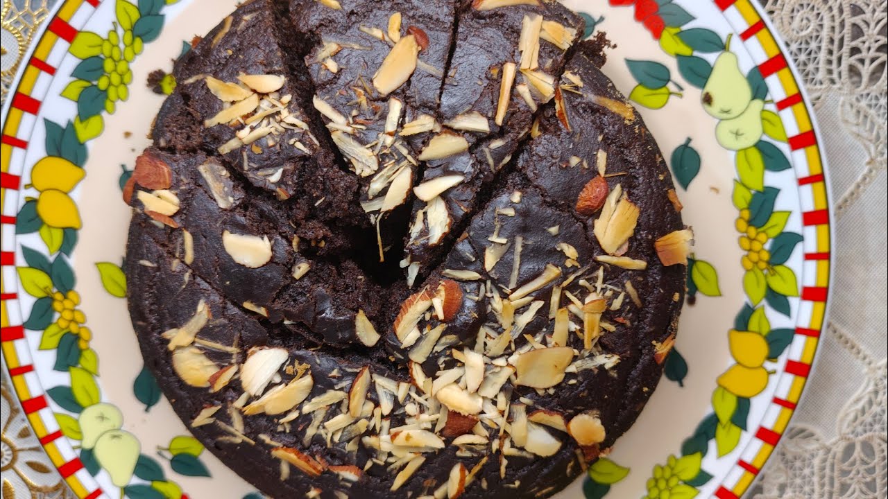 Choclate banana almond cake 😋 super yummy ghar k basic saman se banane vala cake 