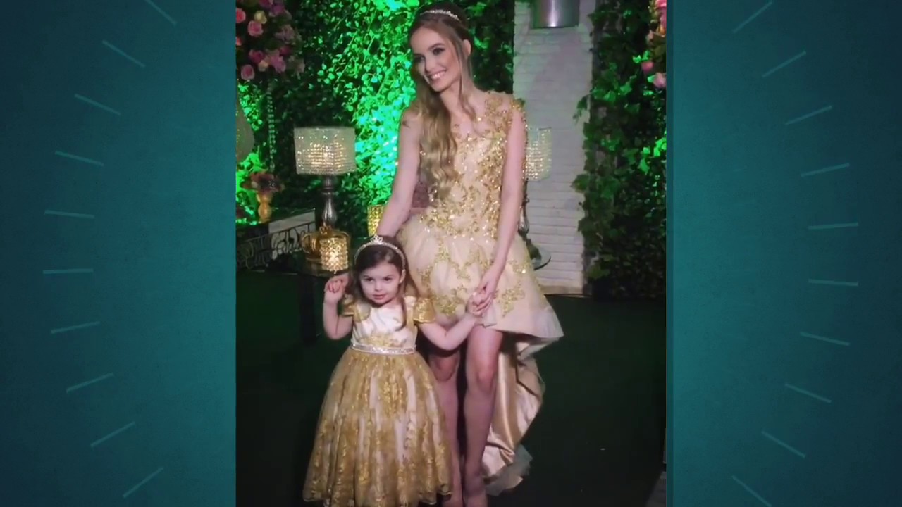 Sarinha Model na festa de 15 anos da Giovanna Chaves Contos Da Giih