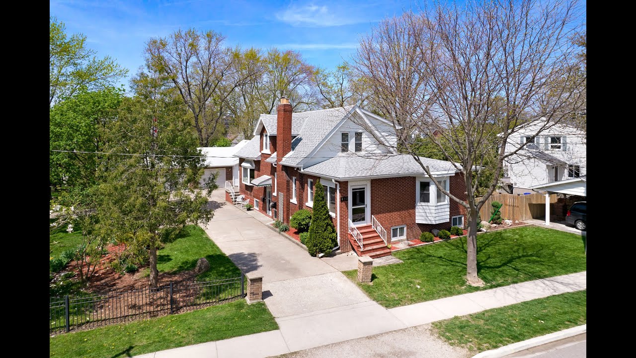 892 St Marys Blvd Windsor ON Real Estate Cinematic walk through video