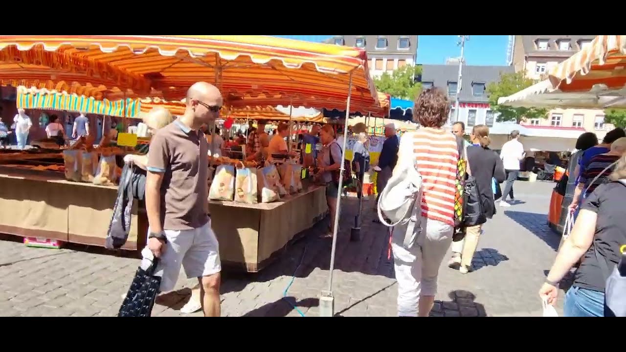 Market Day in Mannheim Marktplatz City