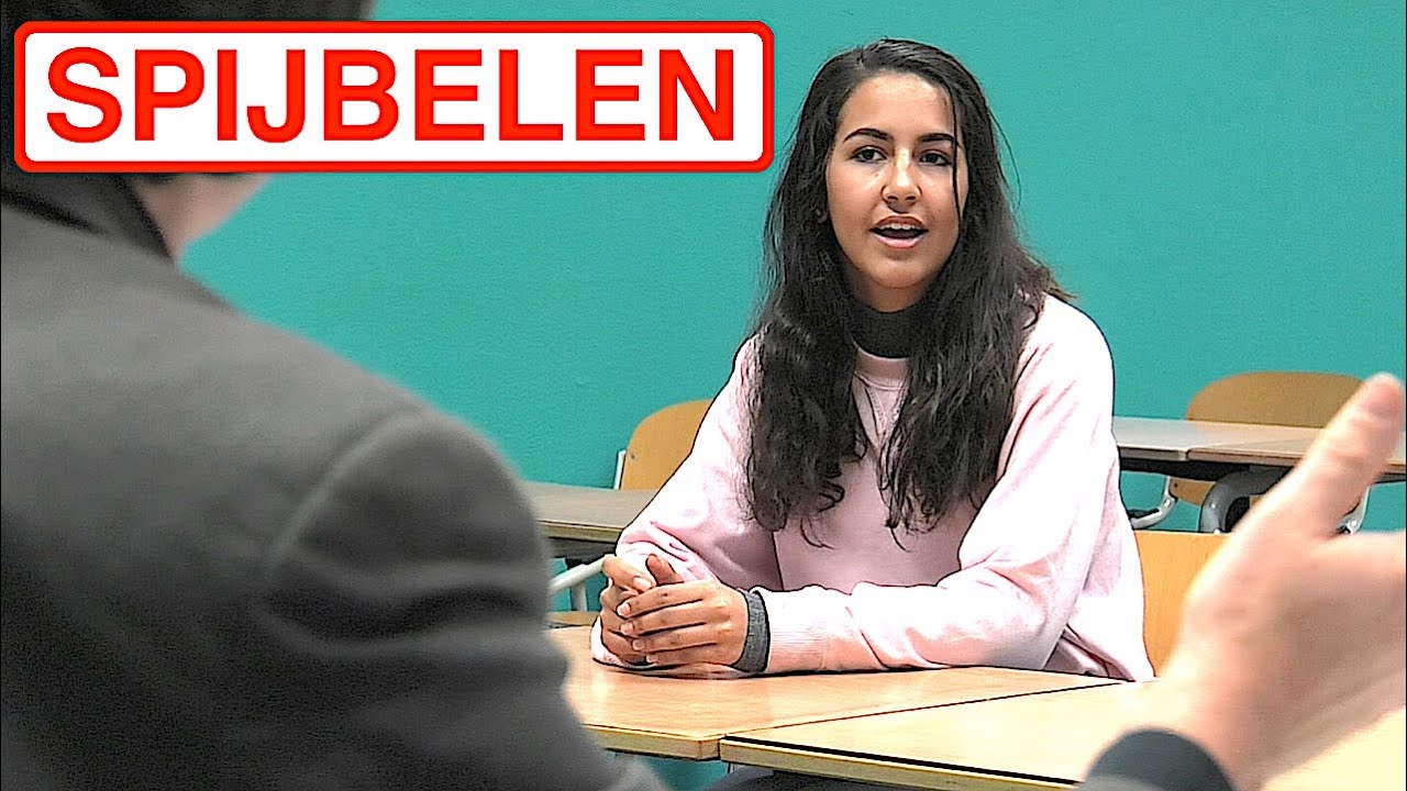 SPIJBELEN OMDAT JE LERAAR KAAL IS.