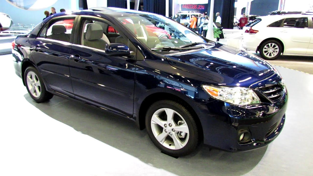 2013 Toyota Corolla LE - Exterior and Interior Walkaround - 2013 Montreal Auto Show