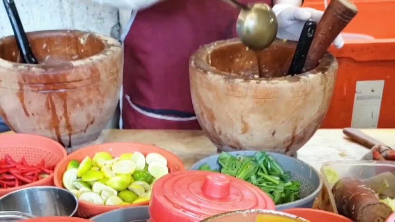 បុកល្ហុងឆ្ងាញ់មាំណាស់បងប្អូន😋My favorite food😍
