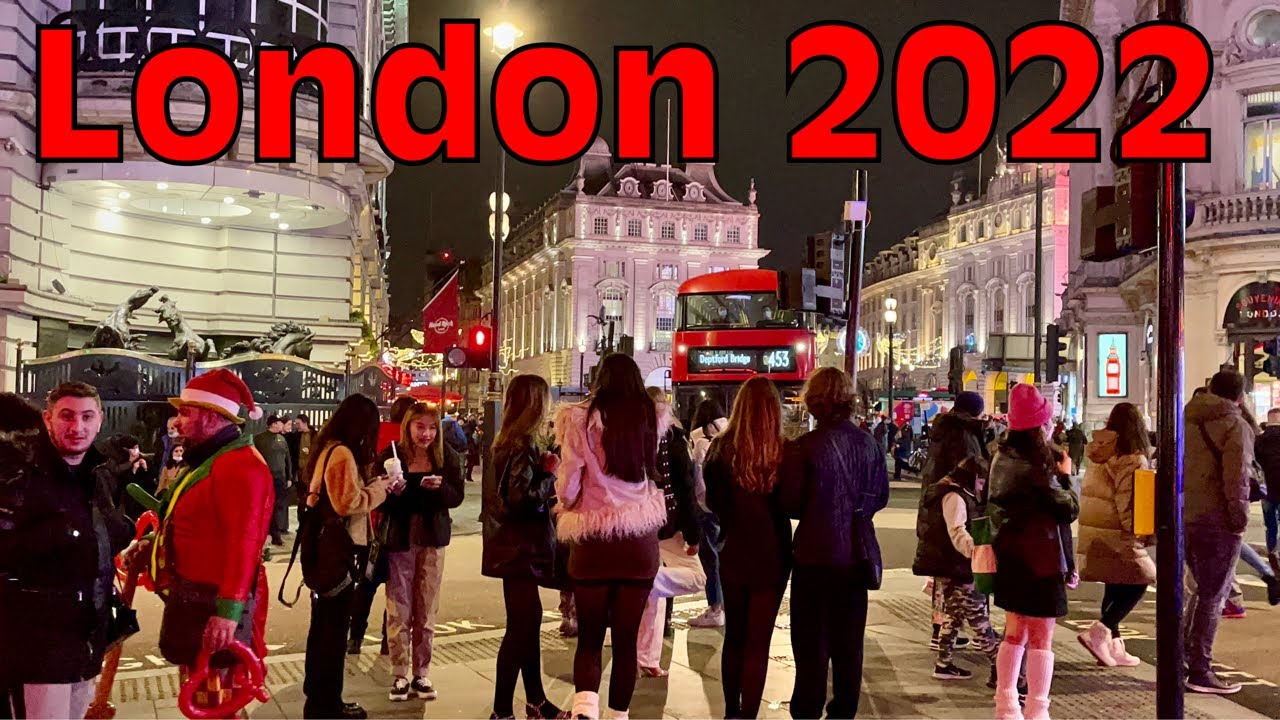 London 2022 | Walking Central London On New year Evening | London Winter Street Walk - HDR 4K