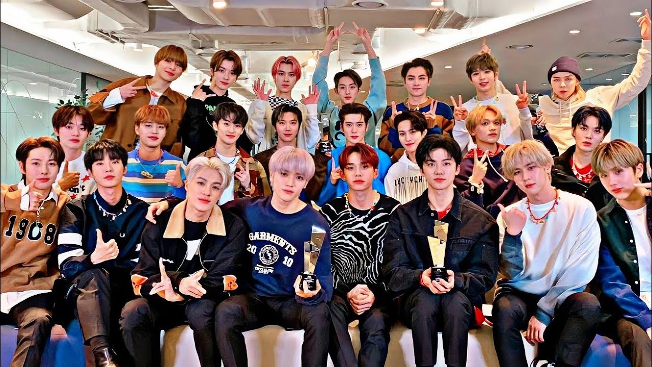 ff NCT my stepbrother loves me eps 1