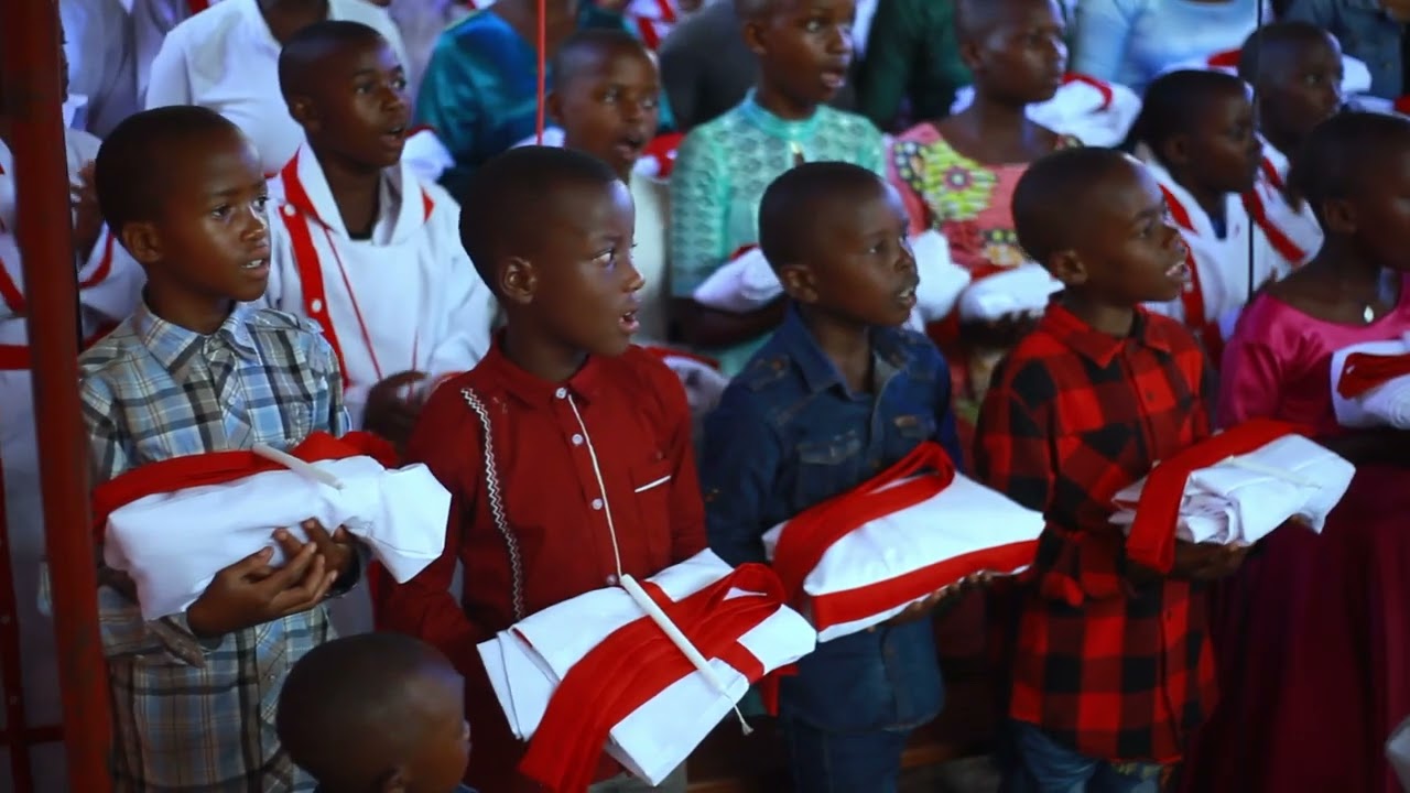 GLORIA II ELIAZAR NDAYISABYE II PUERI CANTORES MUSHISHIRO