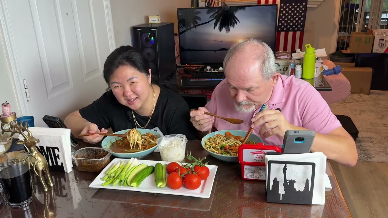 Лагман — это вам не шутки! Настоящий мукбанг 😍🍜 Горячий, домашний — мукбанг с настоящим лагманом