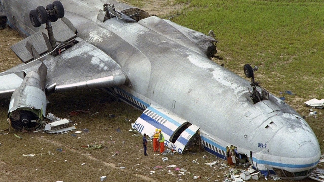 Taiwan China Airlines CI642 Crash REMAKE (best attempt)