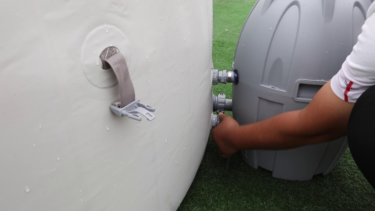 49 How to add air to the spa tub with water in it?