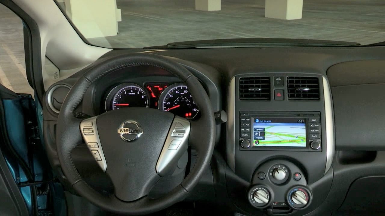 Nissan Versa Note - INTERIOR