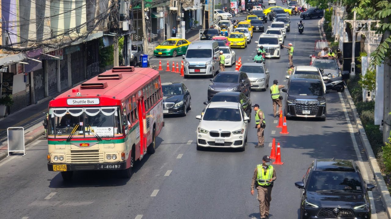 แยกกษัตริย์ศึก ถนนกรุงเกษม จุดตรวจกวดขันวินัยจราจร บก.จร.