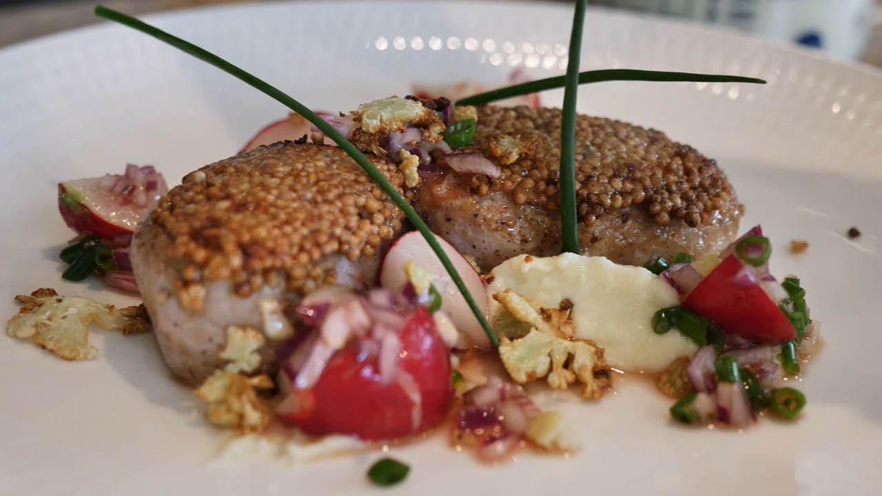 Schweinefilet in Senfsaatkruste mit Karfiolpüree - Kochen mit Alex