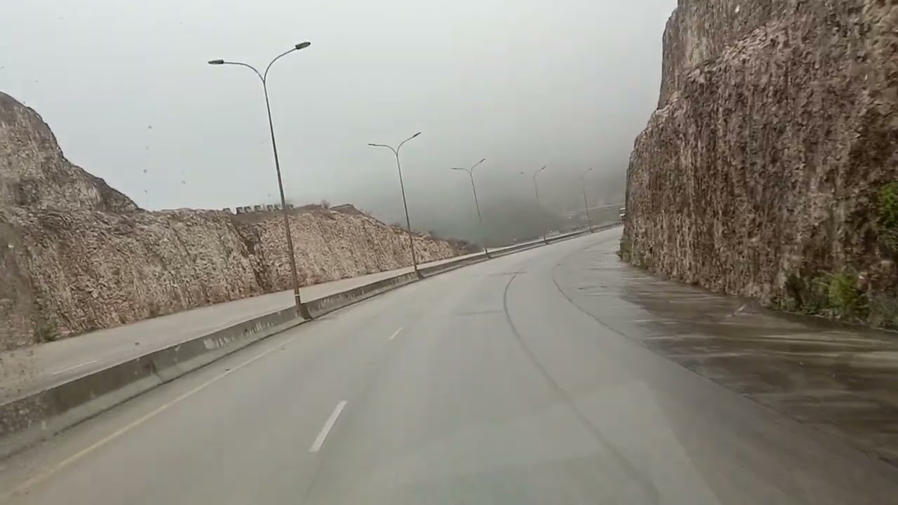 kaya bat hy jabal Salalah ke
