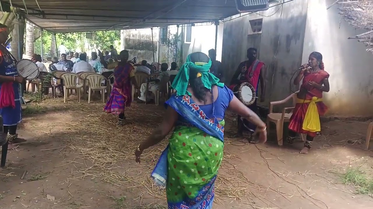 சாமத்துல நான் அழுதா செத்த நேரம் கேக்கலையே இது ஒரு அற்புதமான கிராமிய பாடல்