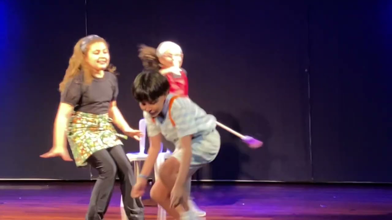 Apresentação de teatro “O doente imaginário” Colégio Carbonell 11/2022