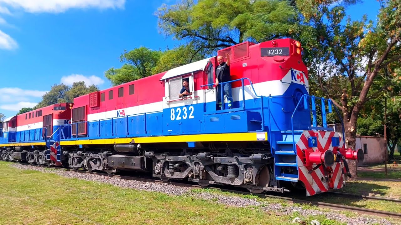 [4K] Lindo, variado y colorido mega-tren vacio de NCA pasando por Marcos Juárez rumbo al oeste!!!!!!