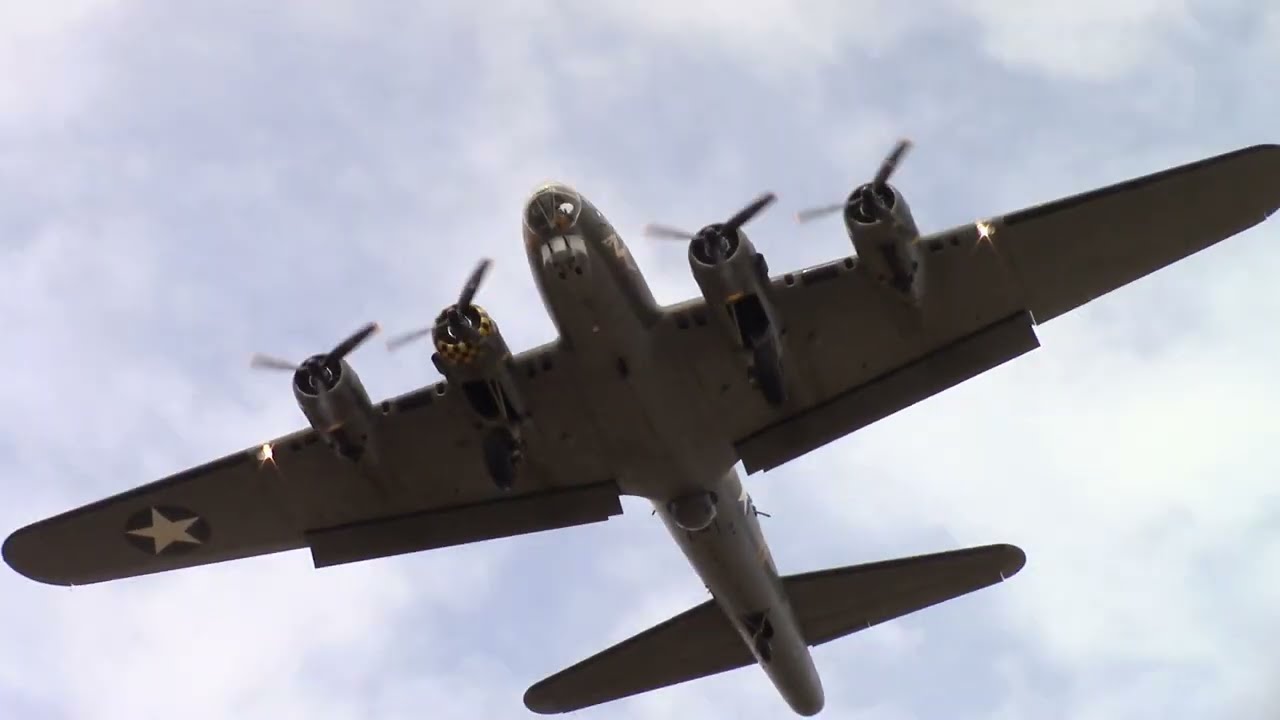 B-17 Sally-B landing Duxford airshow 6.9.25