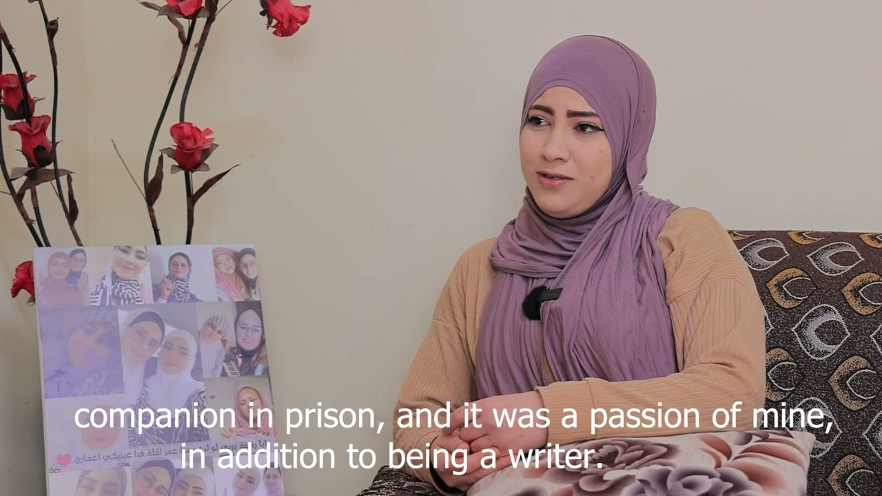 الاسيرة المحررة حنين المساعيد : الاعتقال لن يمنعنا من الانشاد والكتابة شاهد PNN فيديو
