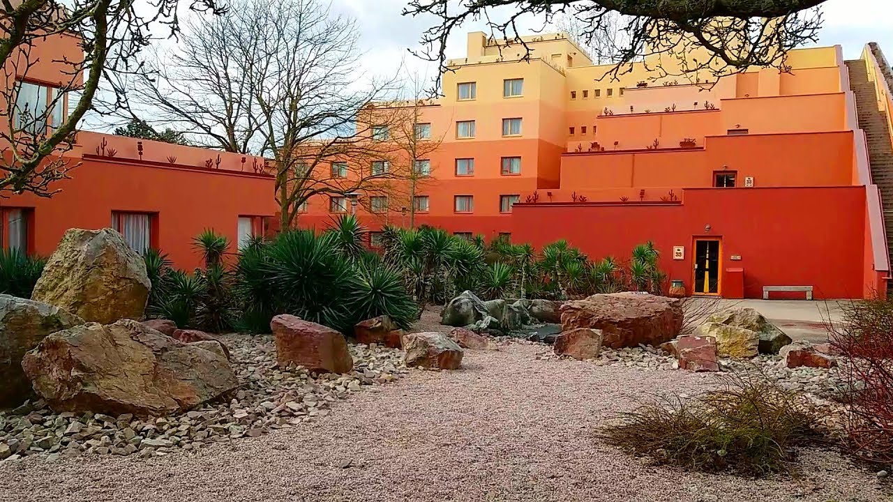 Chessy Train Station - Hotel Santa Fe. Disneyland Paris 15-03-2018