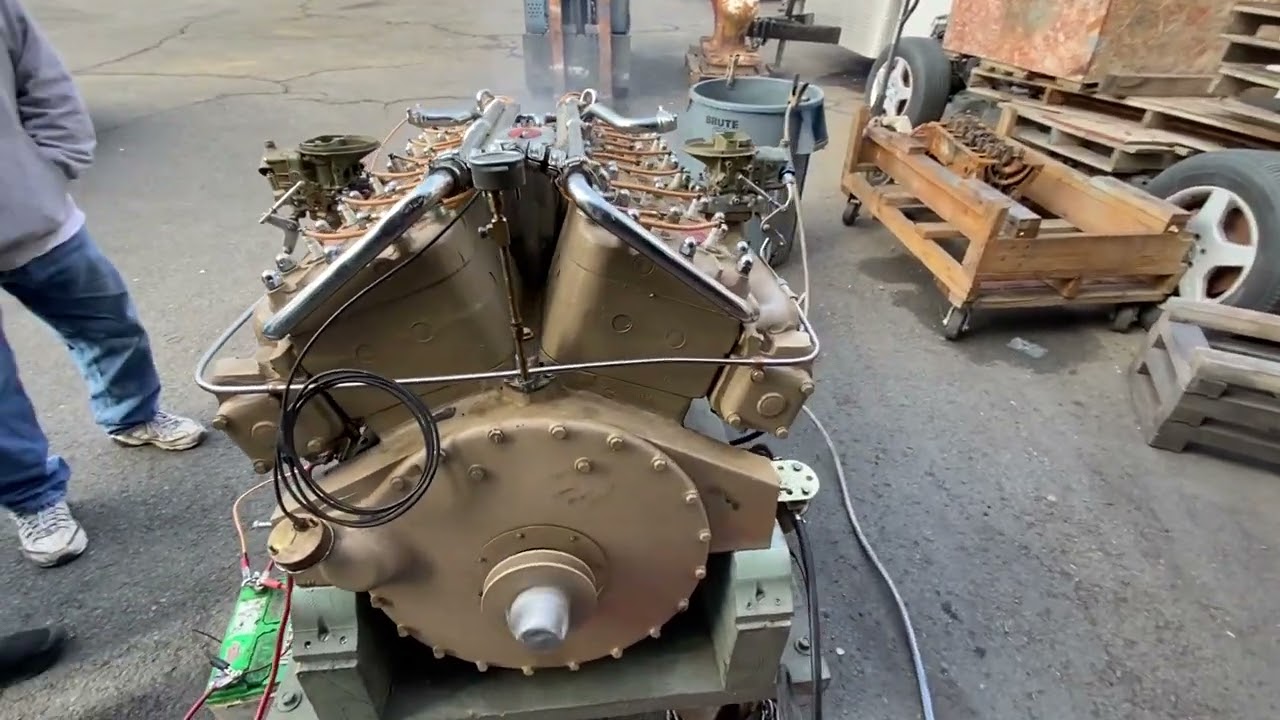 SCRIPPS 302 ENGINE RUNNING VIDEO