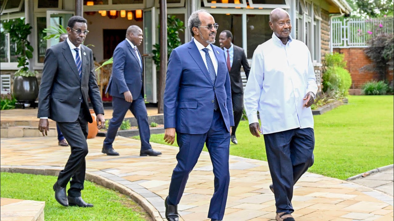 H.E. Museveni hosts President of Somalia Hassan Sheikh Mohamud on his official visit to Uganda 🇺🇬