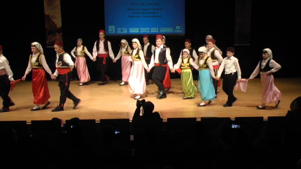 ”Bosna i Hercegovina” Värnamo, folklor juniori
