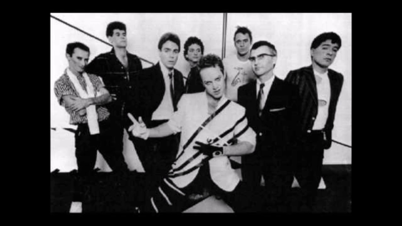 OINGO BOINGO - live in Reseda, CA, USA 1984-05-21