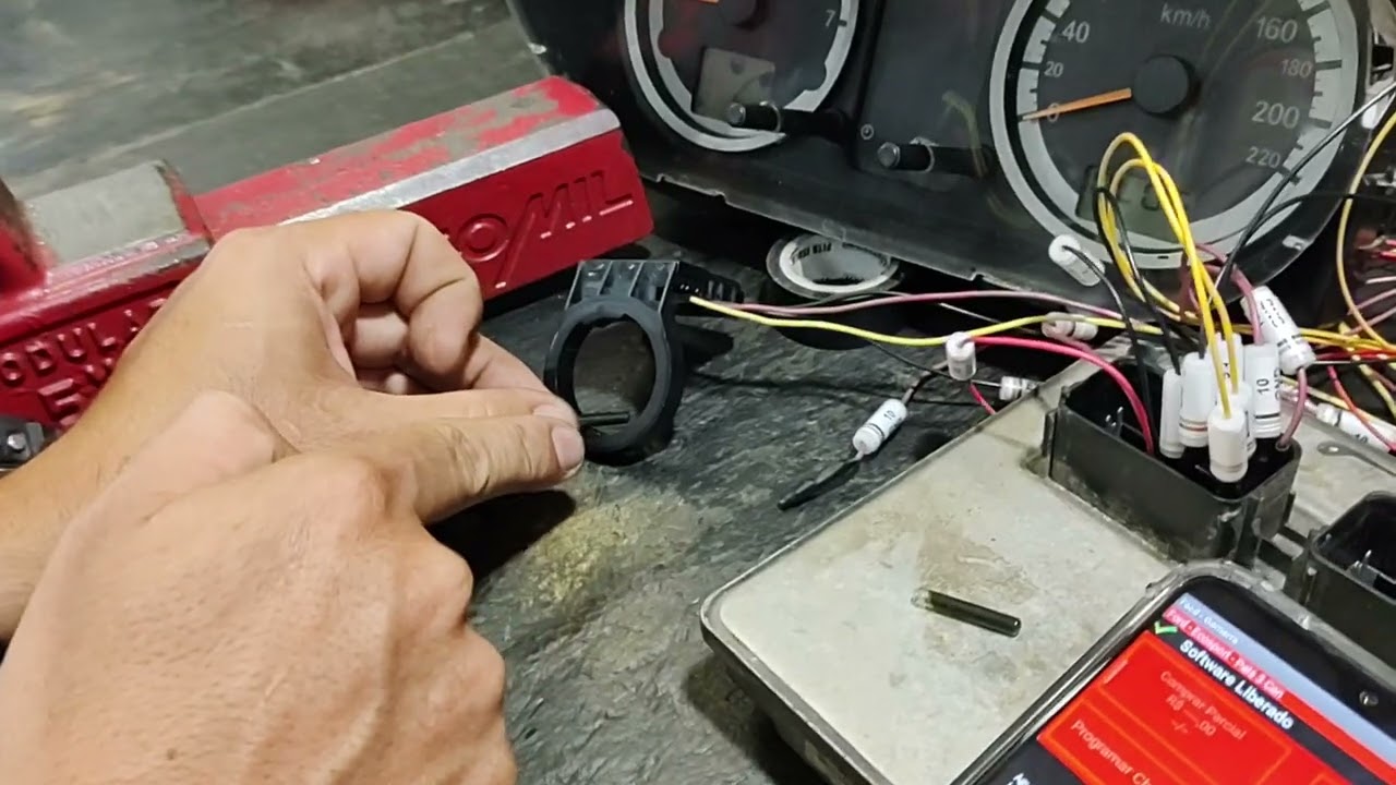 LUZ DA CHAVE FORD ECOSPORT 05 PISCANDO, RESOLVENDO NA BANCADA ⚙️🔑✅( #GIGADIGITAL #FACIL #GAMARRA